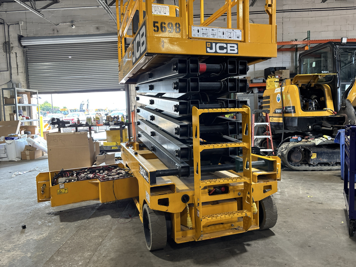 2022 JCB S4046E-2