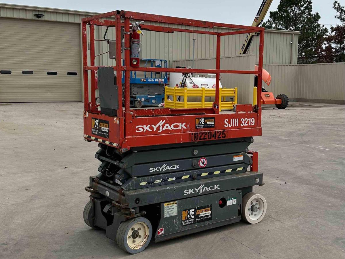 2017 Skyjack SJ3219