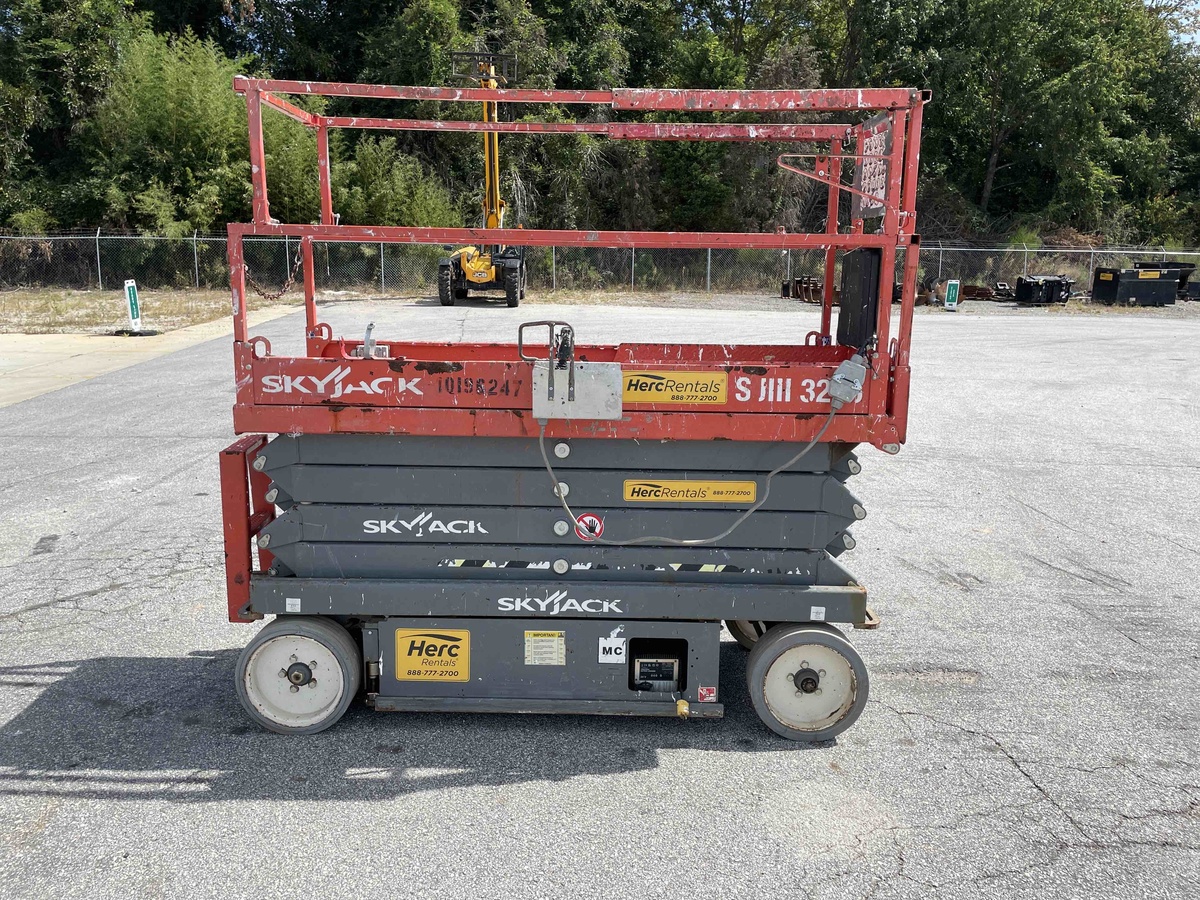 2016 Skyjack SJ3226
