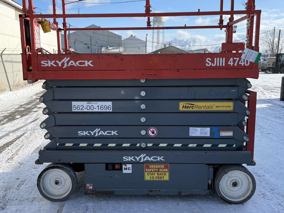 2019 Skyjack SJ4740