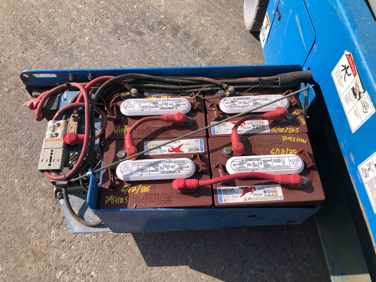 2018 Genie GS-3232-6
