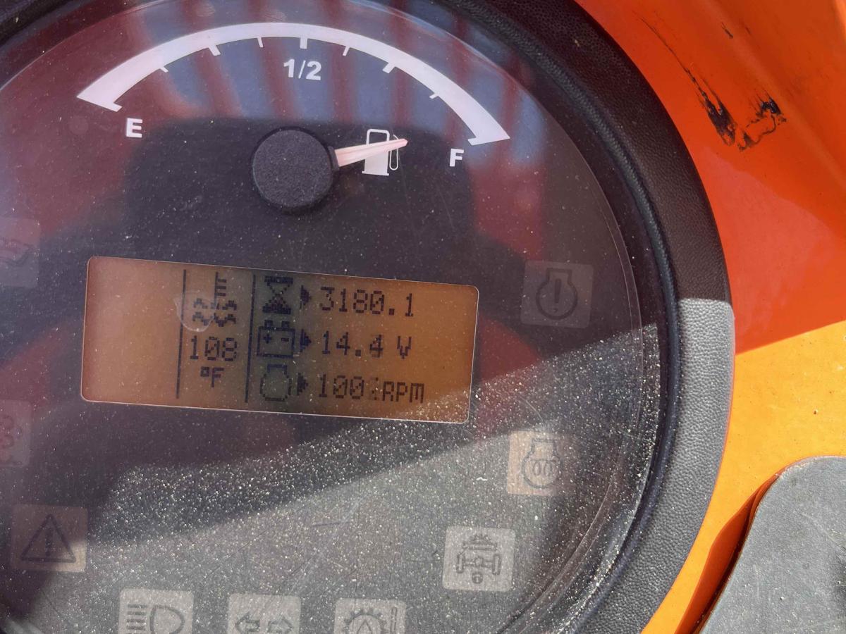 2019 SkyTrak 10042