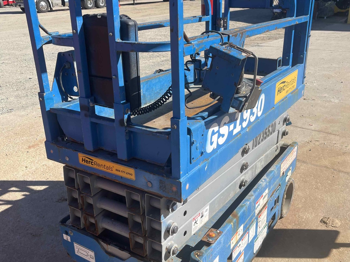 2018 Genie GS-1930-4