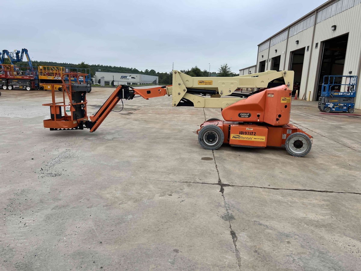 2016 JLG E400AJPN-6