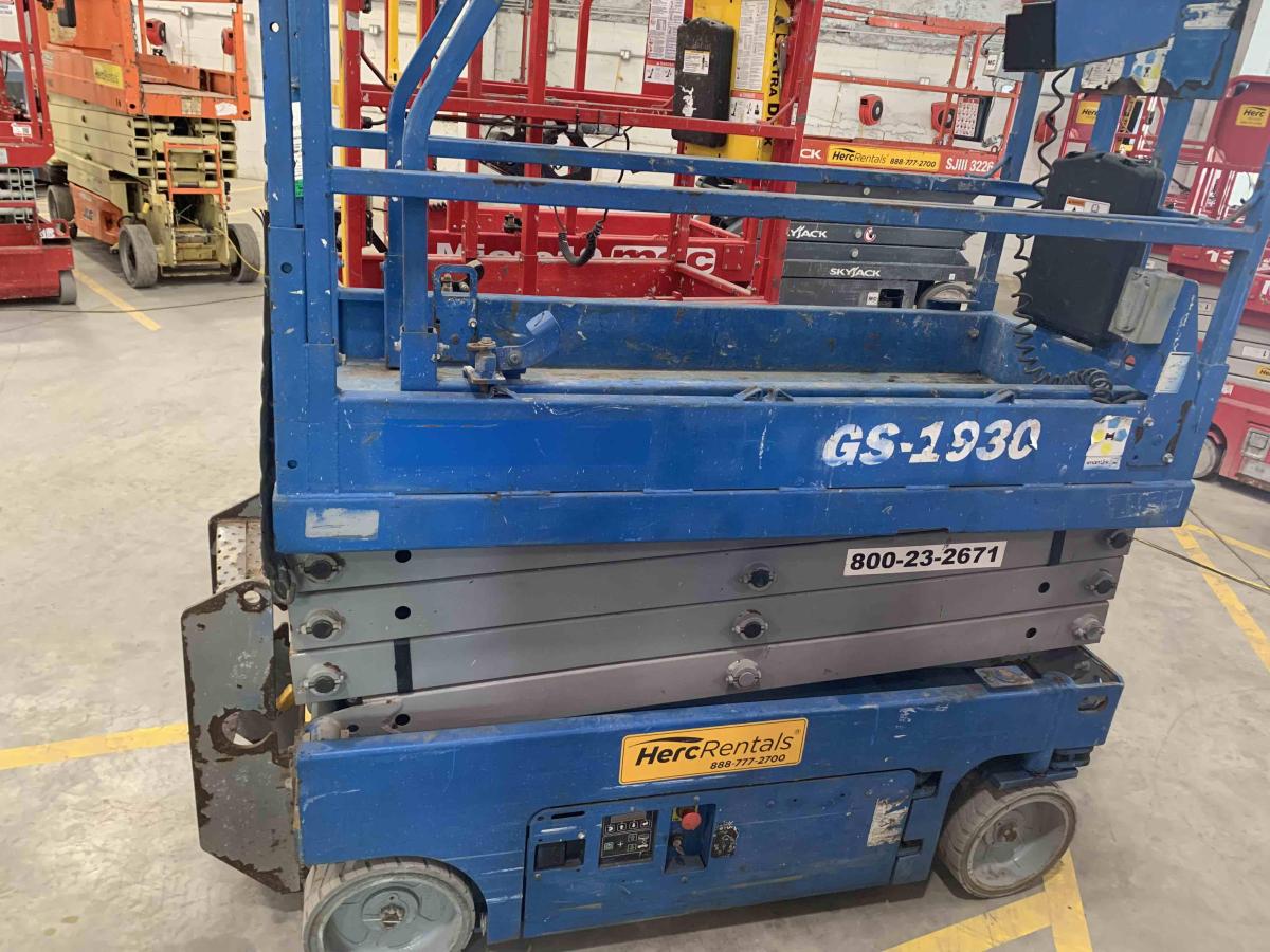 2018 Genie GS-1930