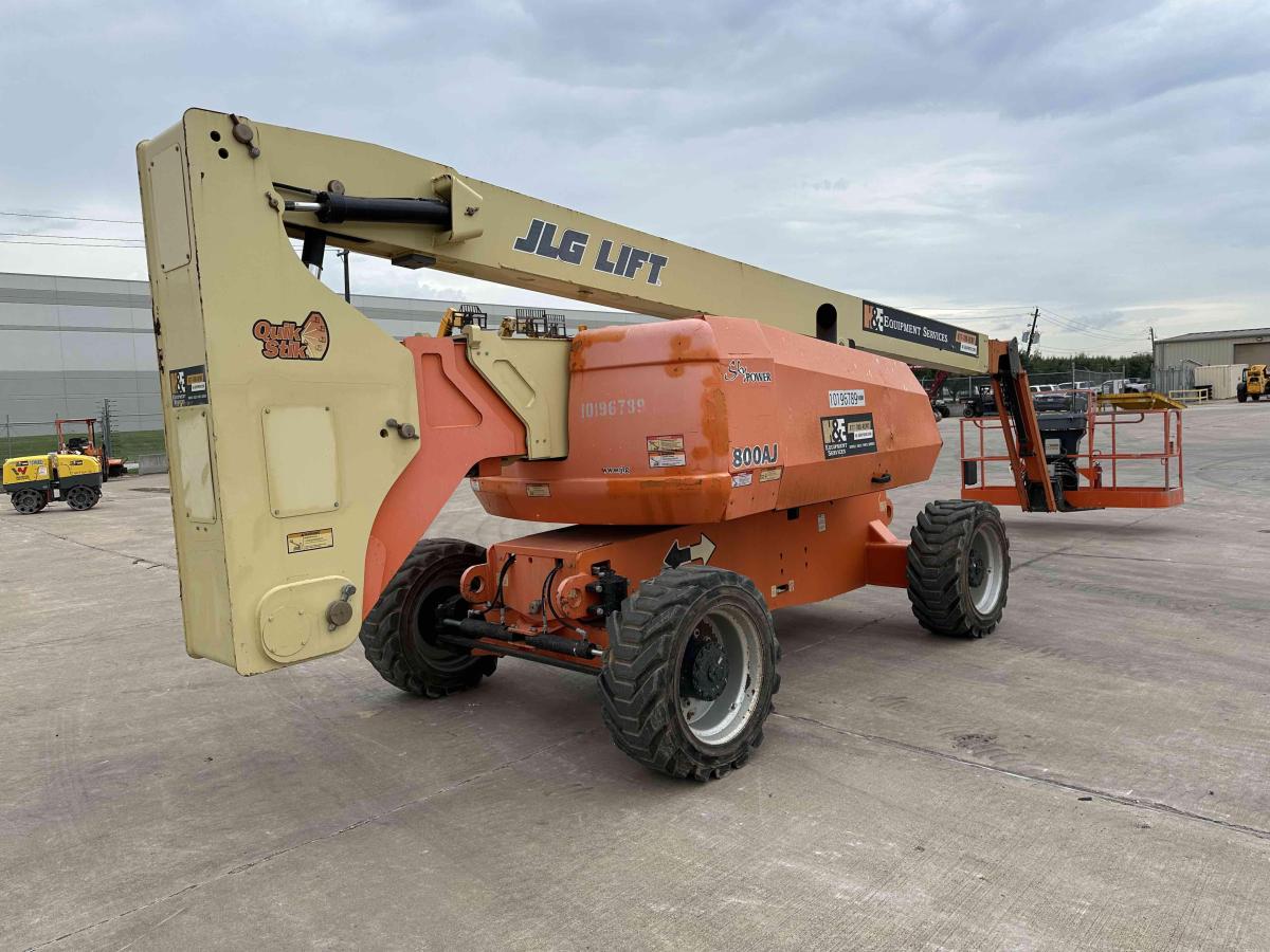 2016 JLG 800AJ-4