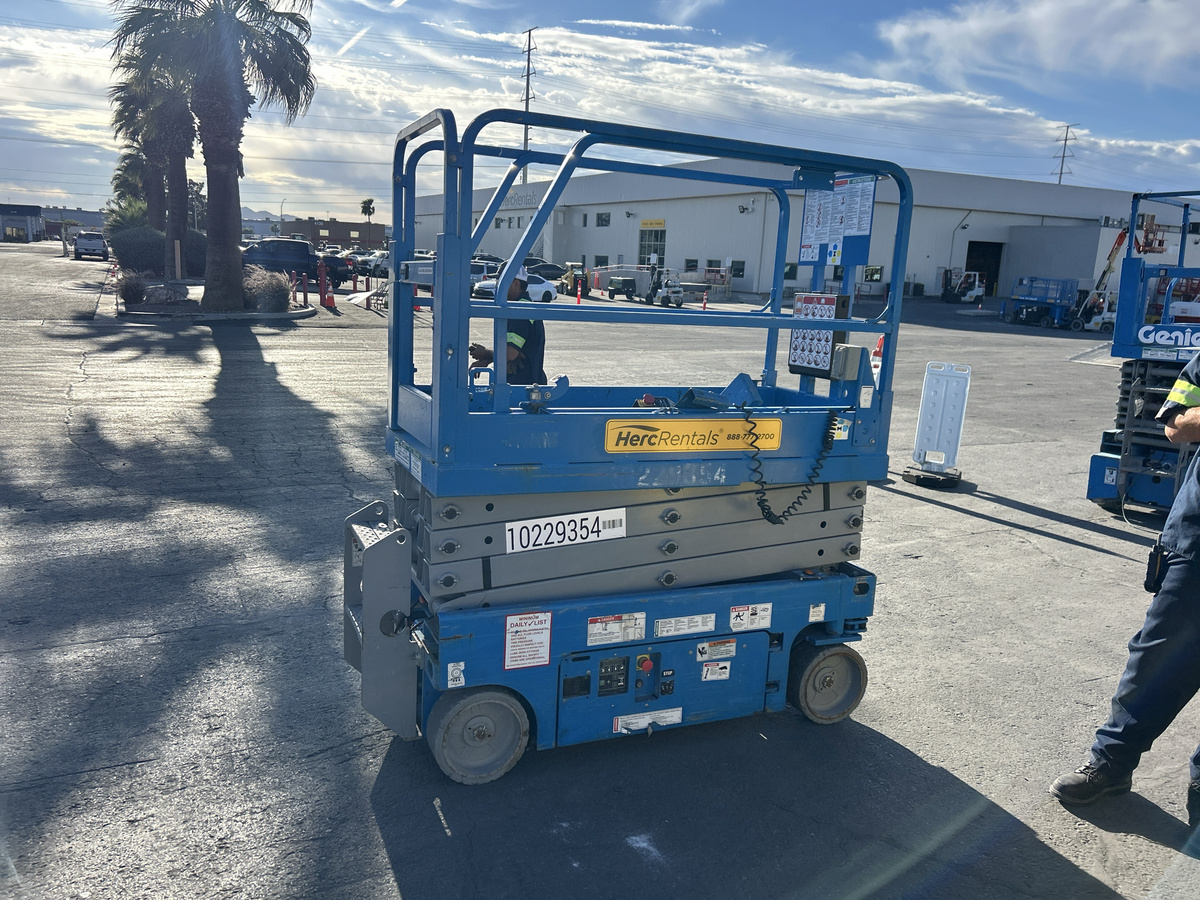 2017 Genie GS-1930-12