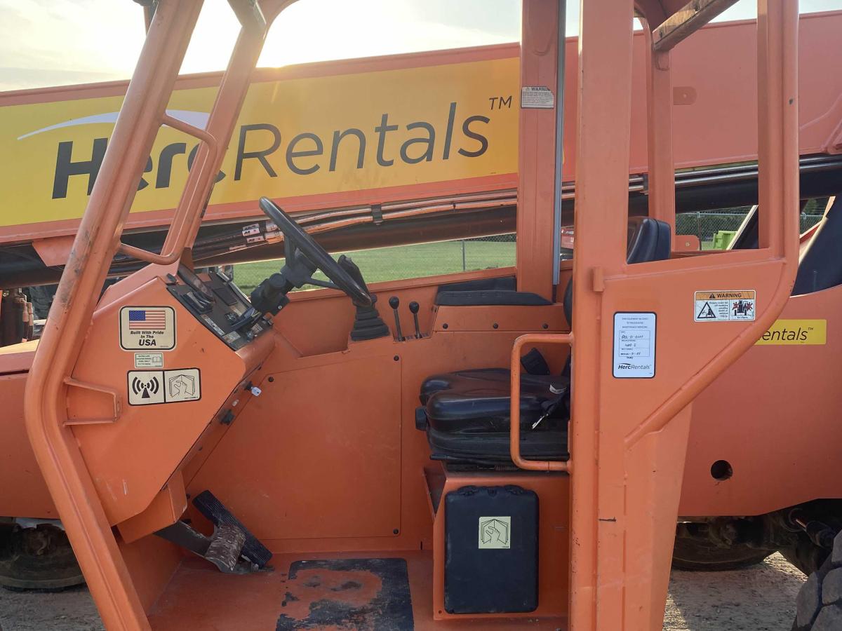 2018 SkyTrak 8042
