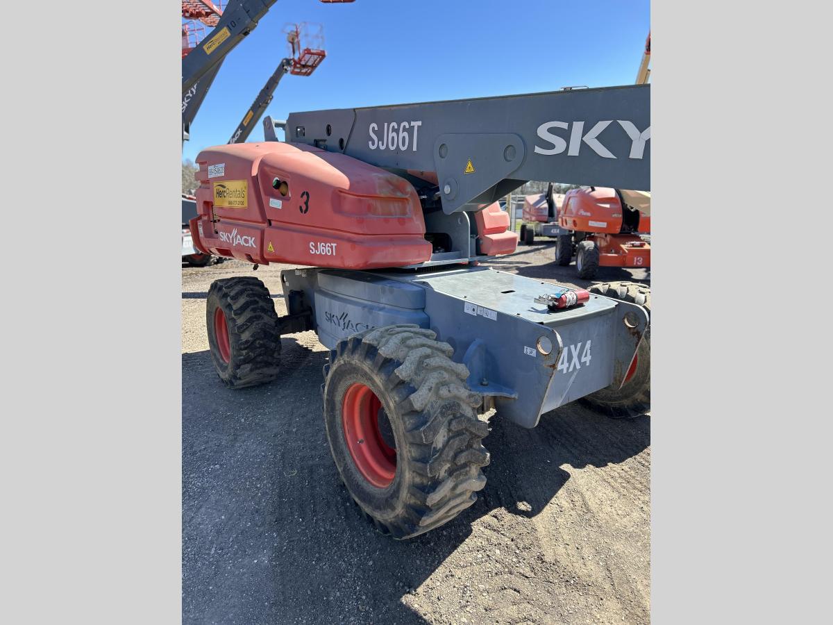 2017 Skyjack SJ66 T