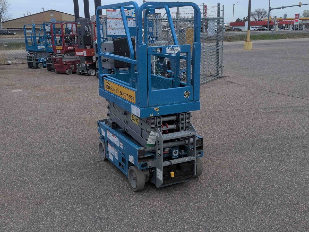 2019 Genie GS1330M-3