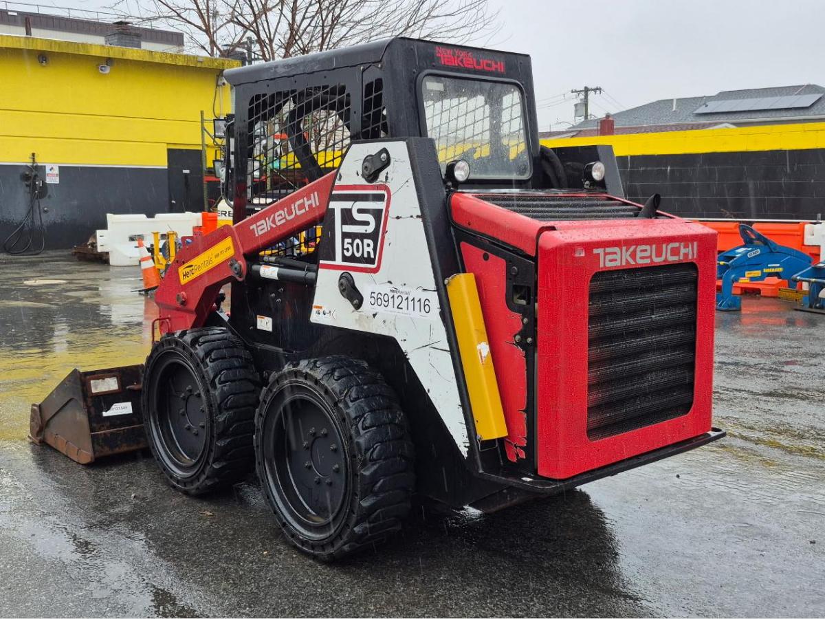 2016 Takeuchi TS50V