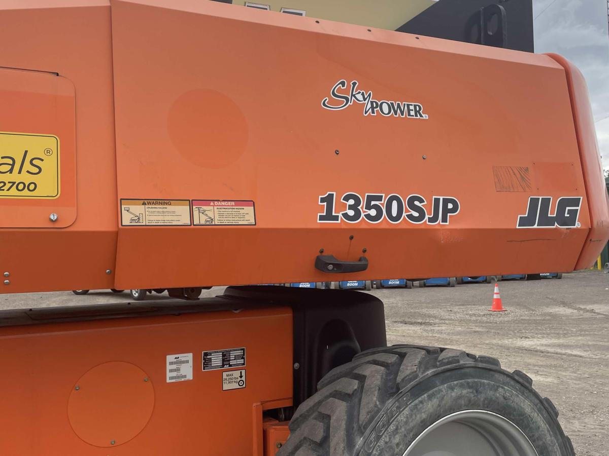 2015 JLG 1350SJP