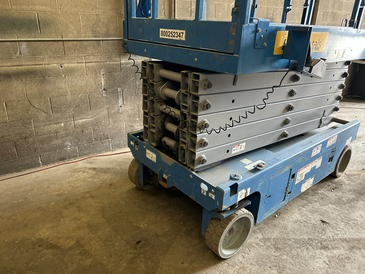 2019 Genie GS-4047-2