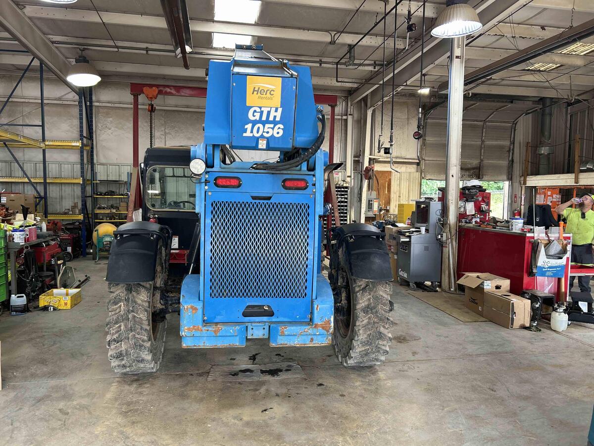 2019 Genie GTH-1056-2