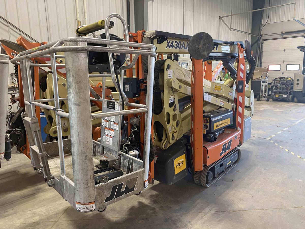 2018 JLG X430AJ-5