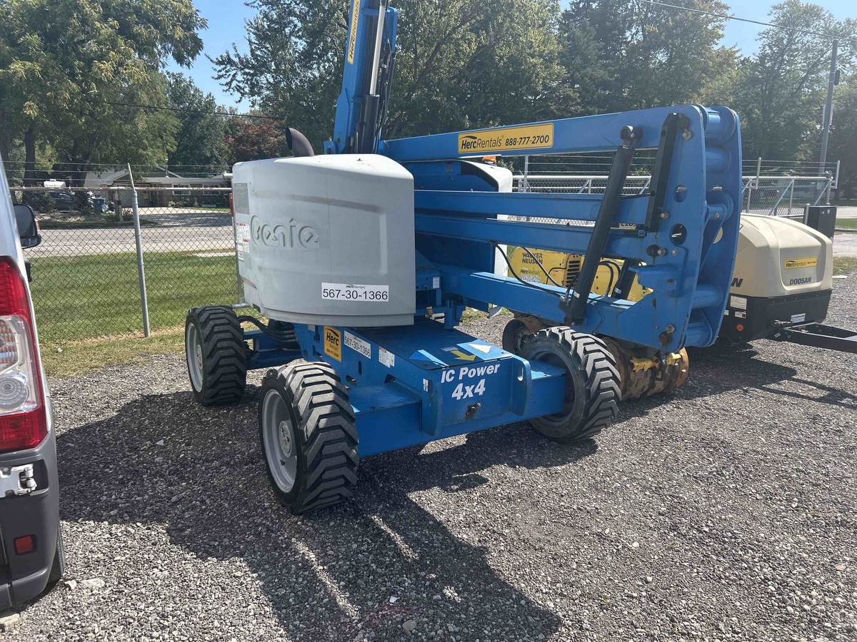 2018 Genie Z-45/25J RT
