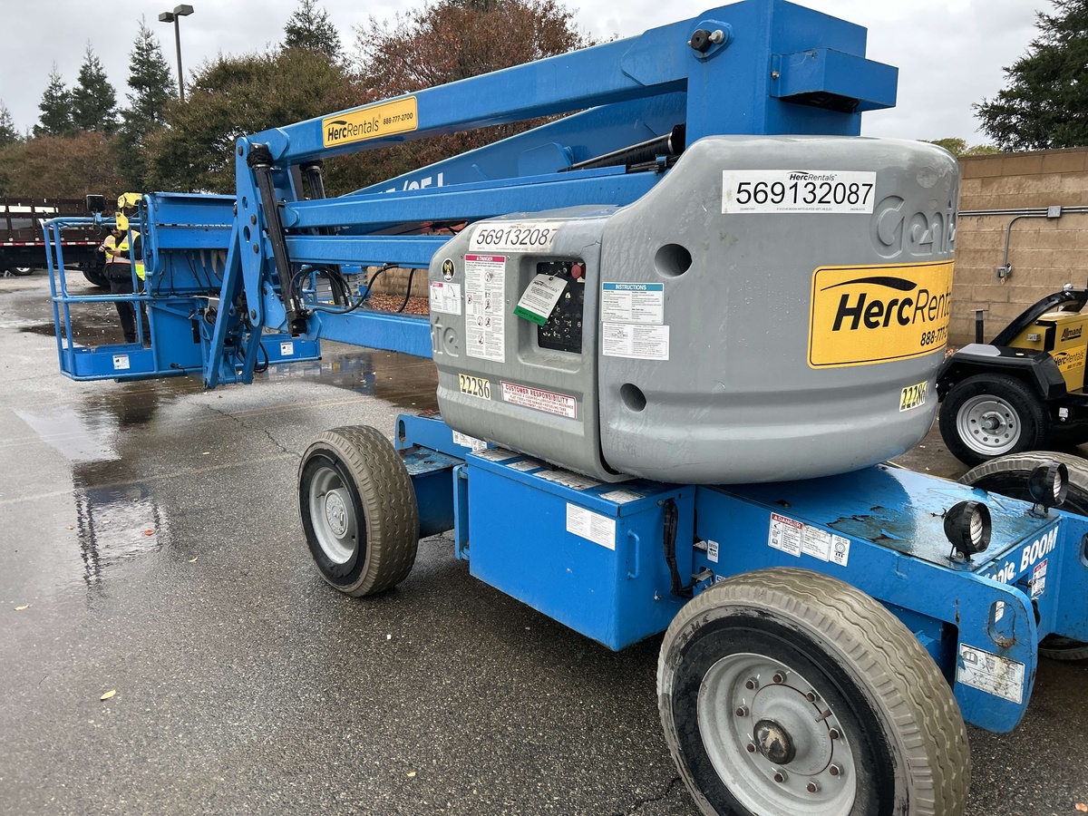 2017 Genie Z-45/25-6