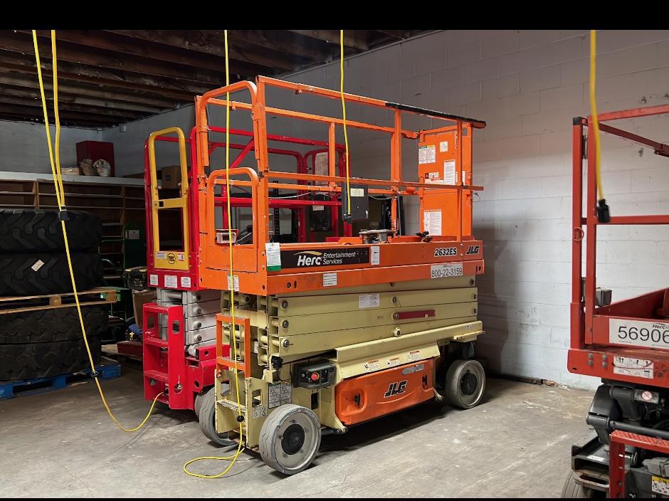 2018 JLG 2632ES-1