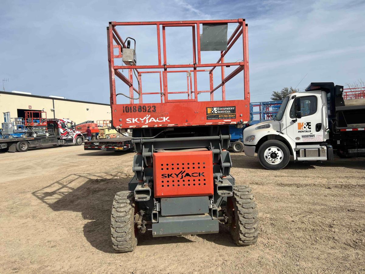 2016 Skyjack SJ-7135RT