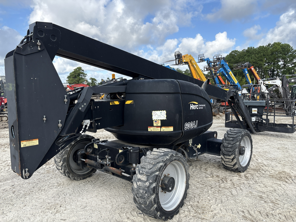 2015 JLG 600AJ-5