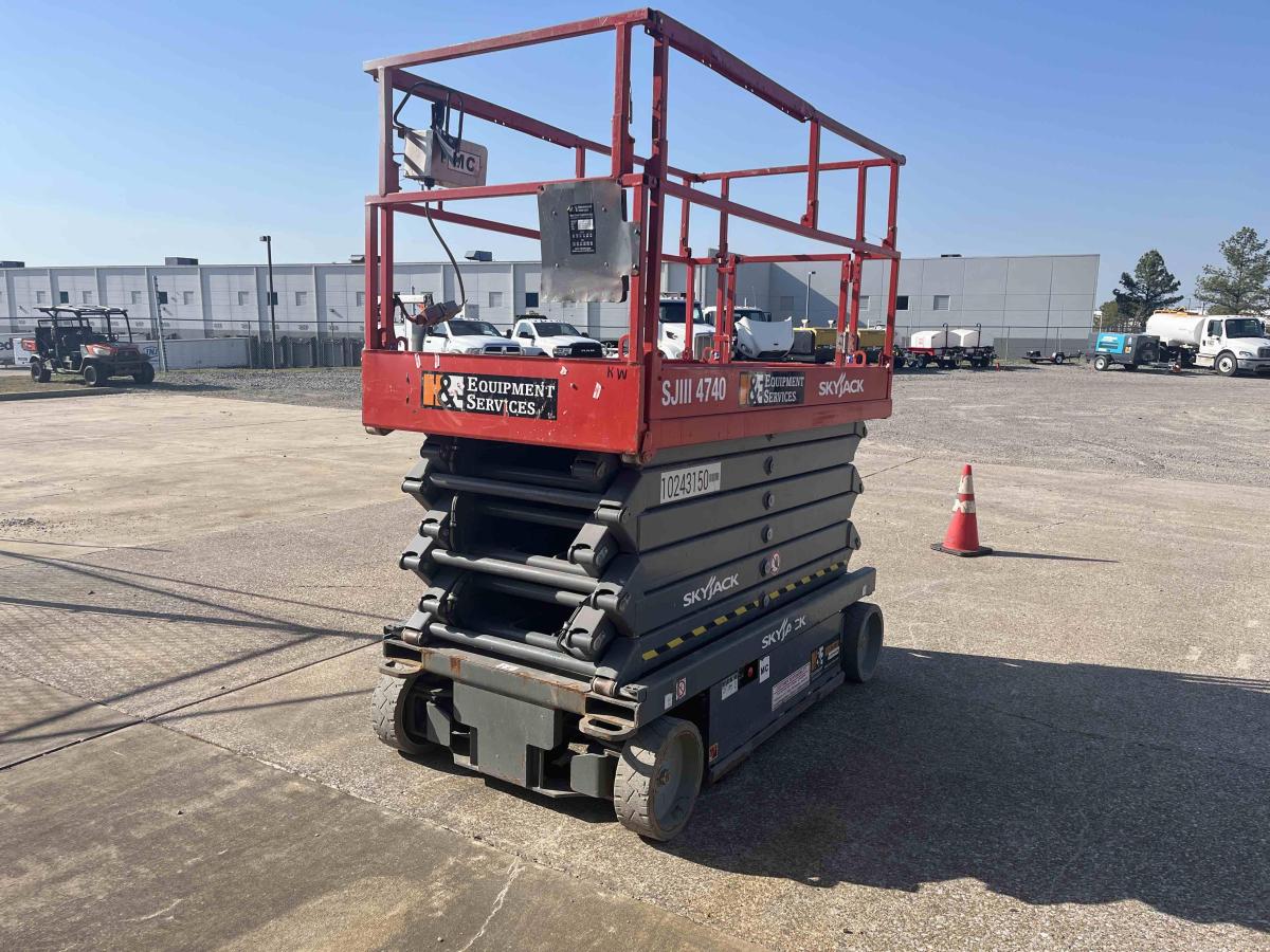 2018 Skyjack SJ4740