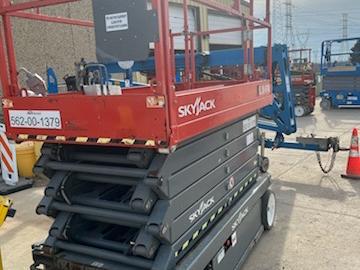 2017 Skyjack SJ4740