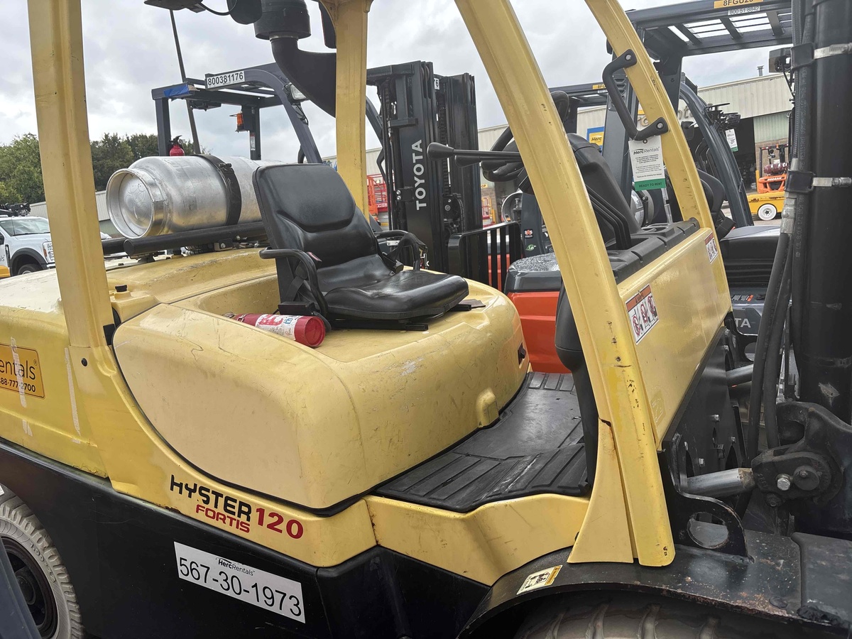 2015 Hyster H120FT-2