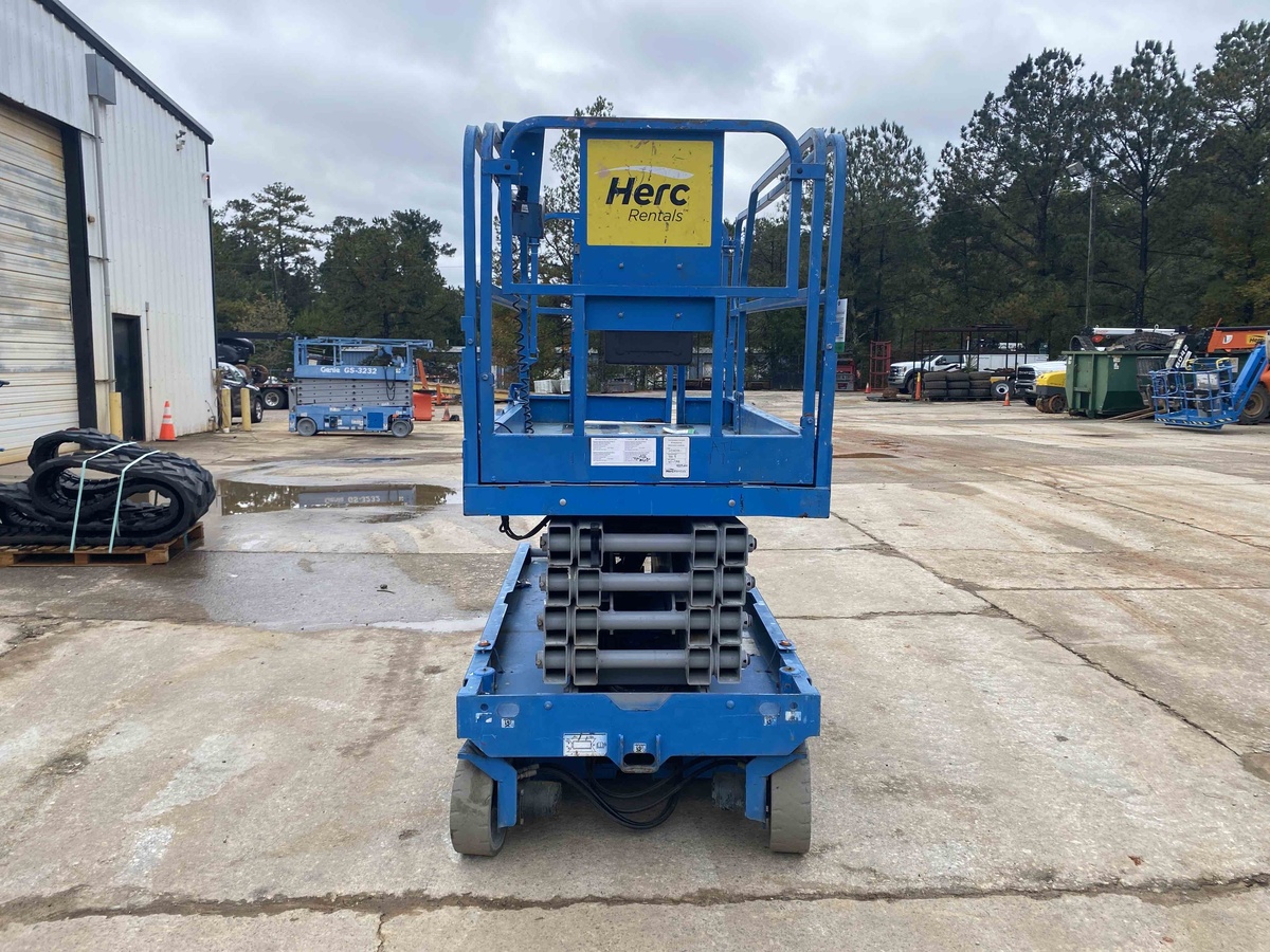 2018 Genie GS-3246-2