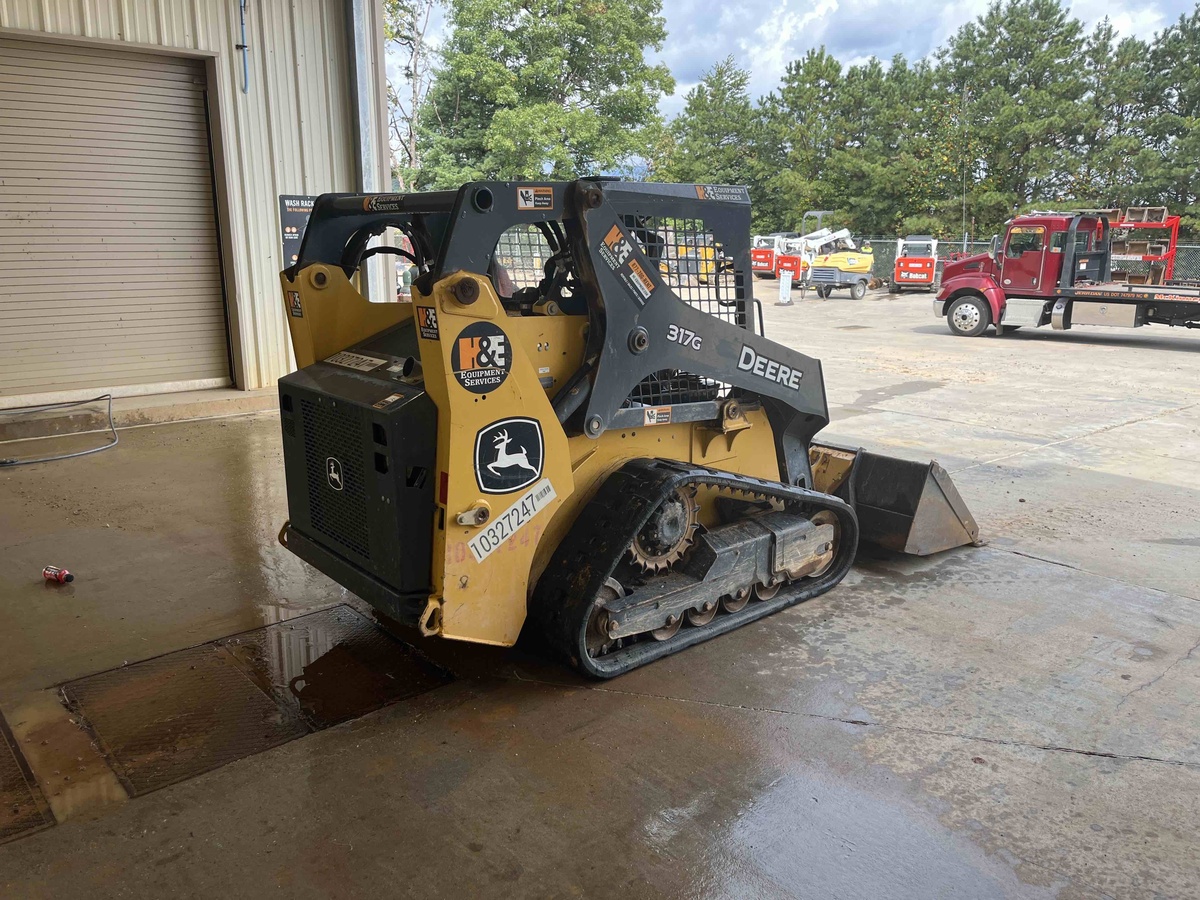 2021 John Deere 317G-3