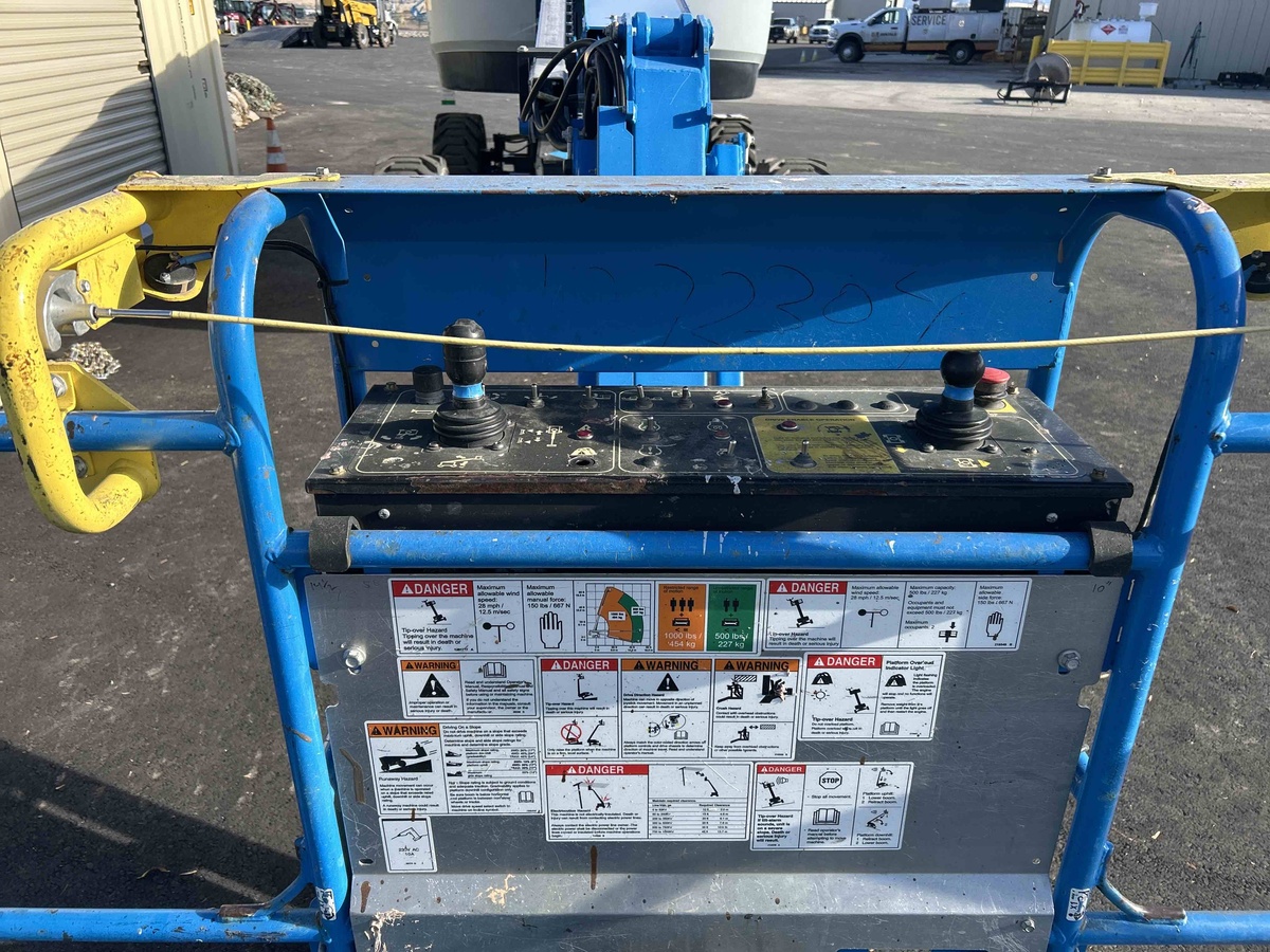 2018 Genie S-65-8