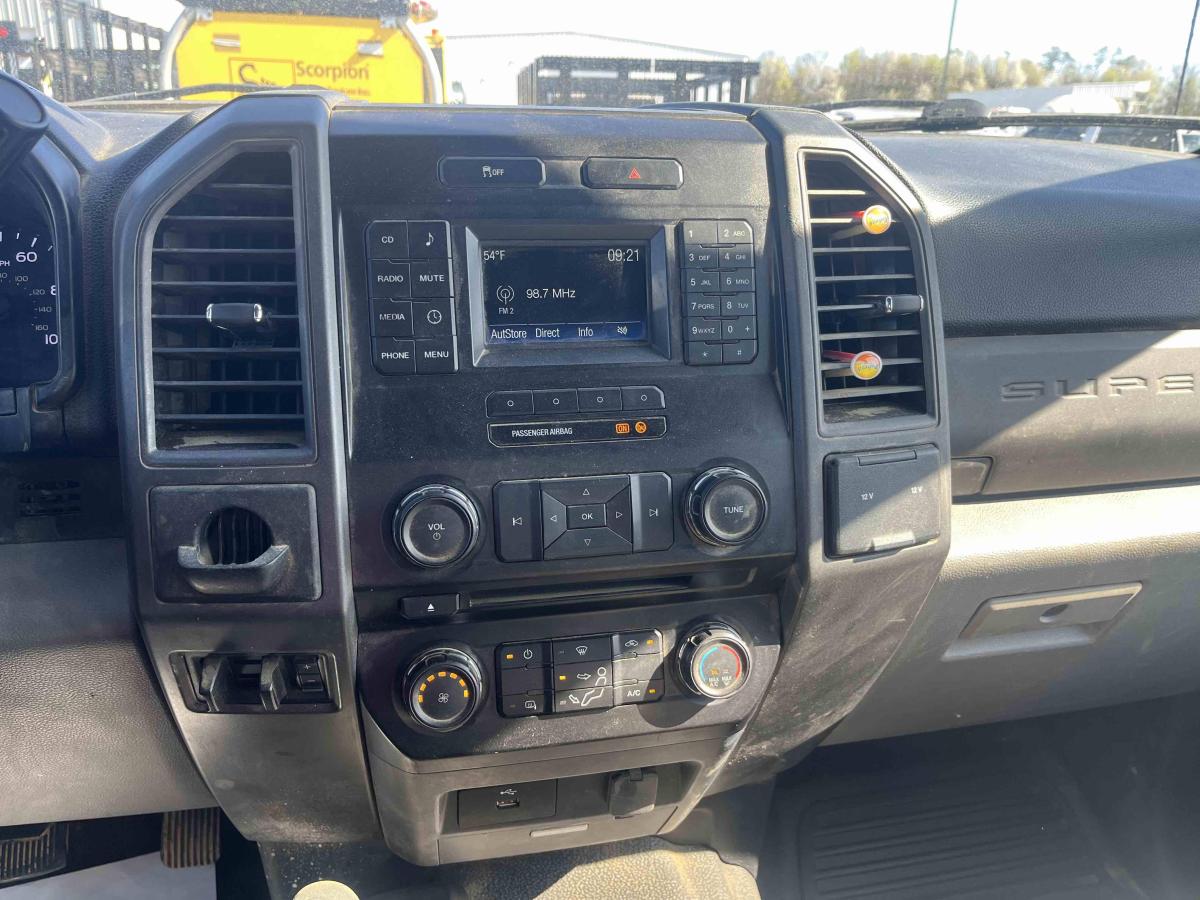 2018 Ford F550-18