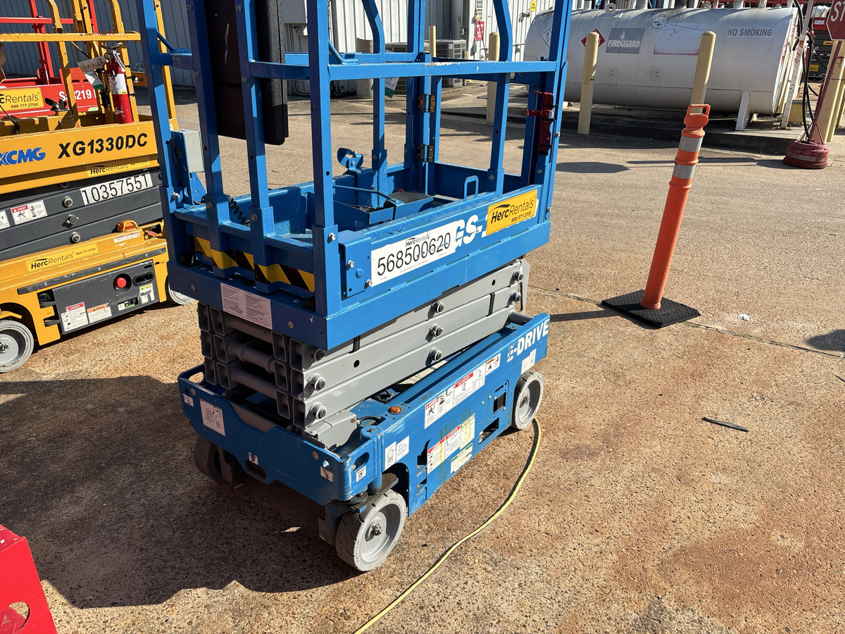 2019 Genie GS1330M-4
