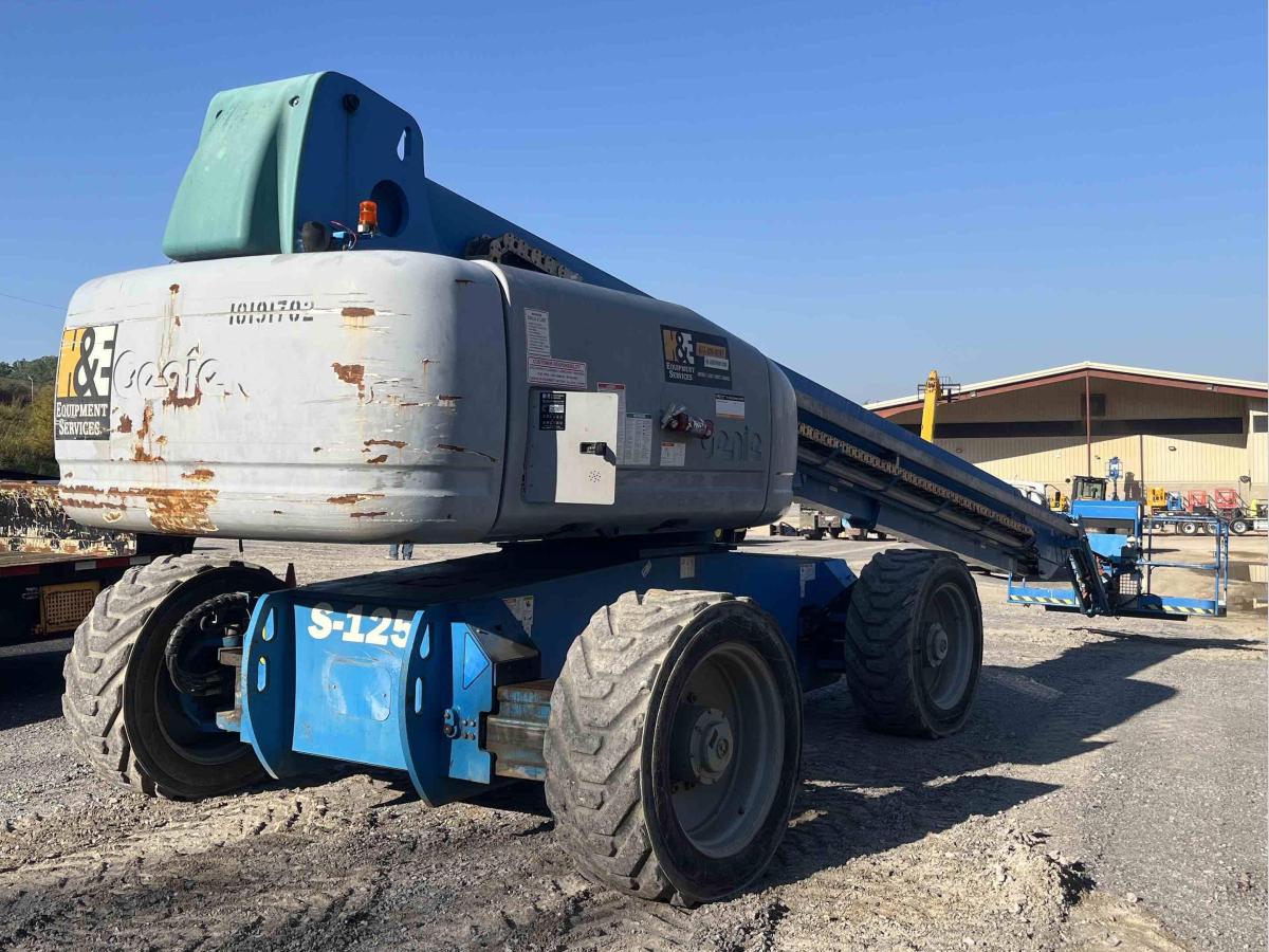 2016 Genie S-125
