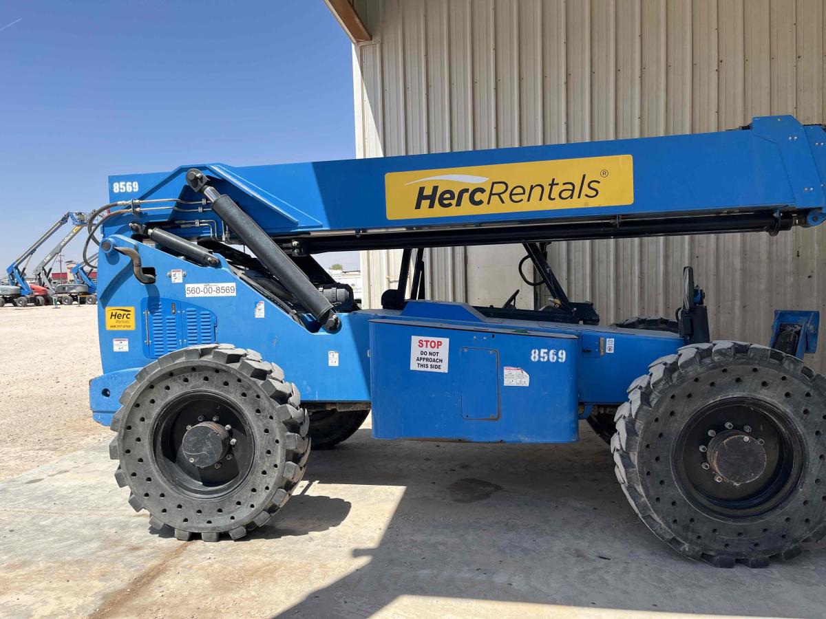 2017 Genie GTH-1056