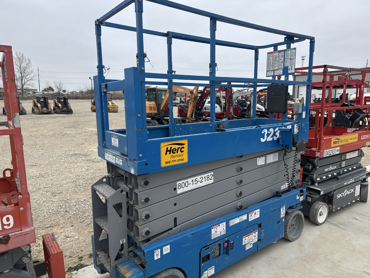 2017 Genie GS-3232-11
