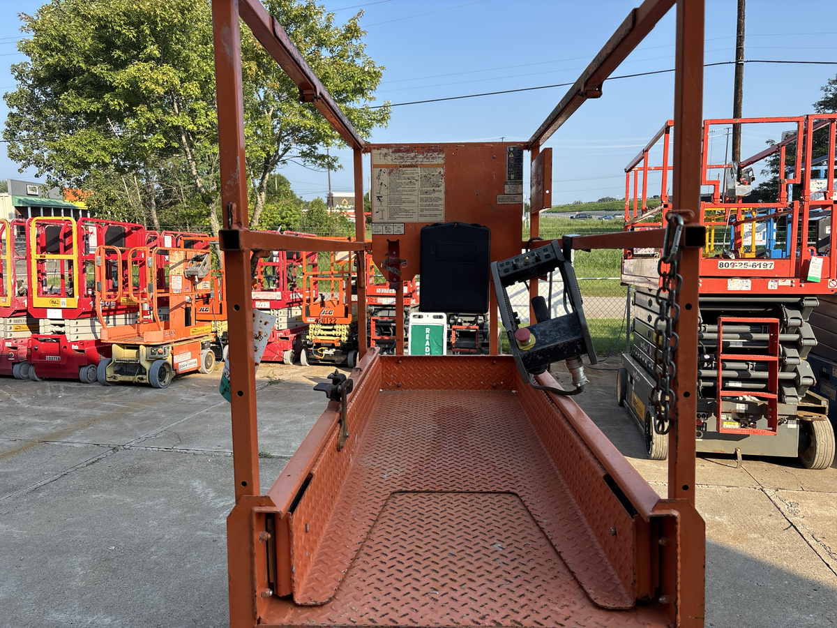 2018 JLG 1932R-7