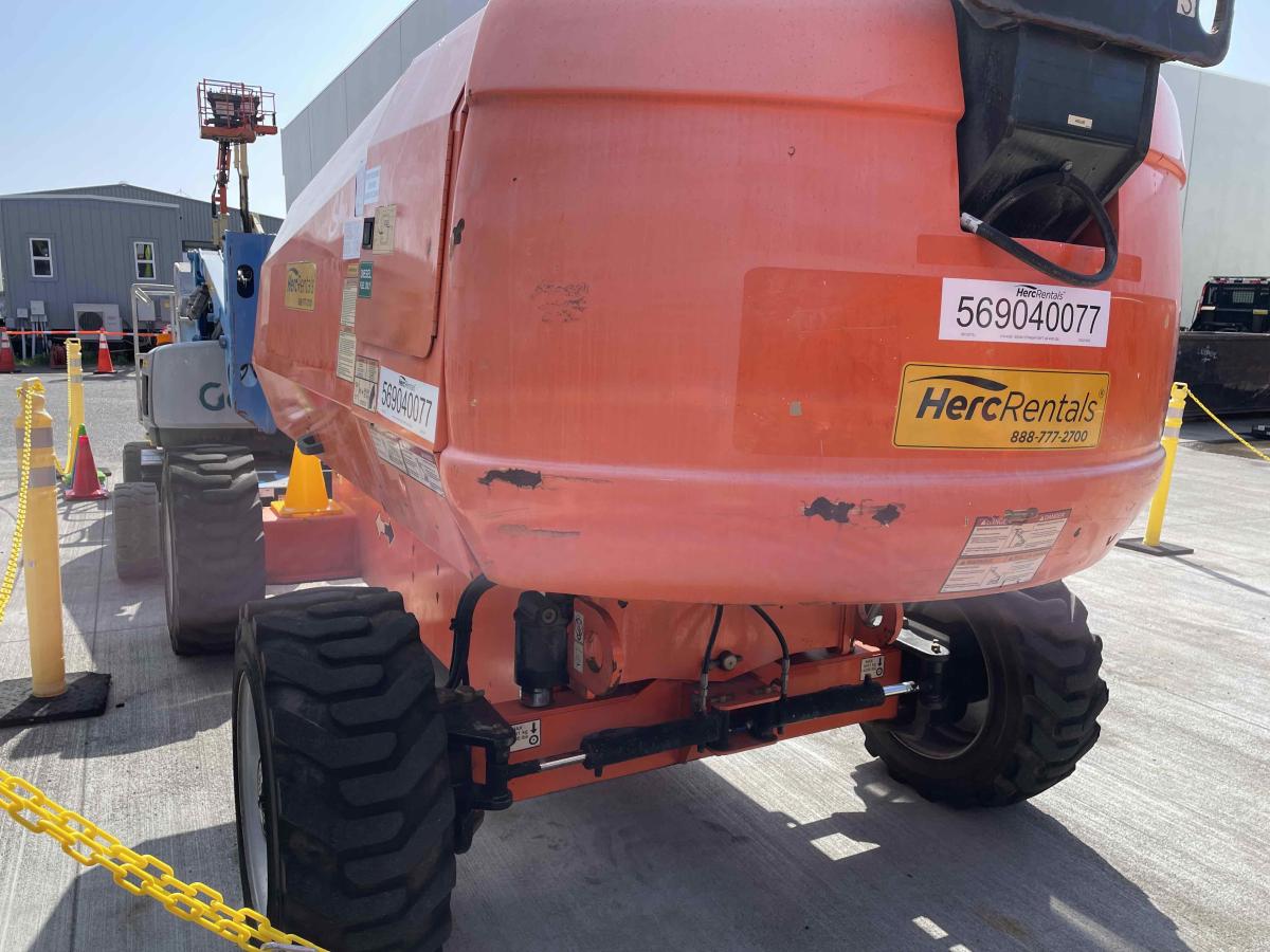2015 JLG 660SJ