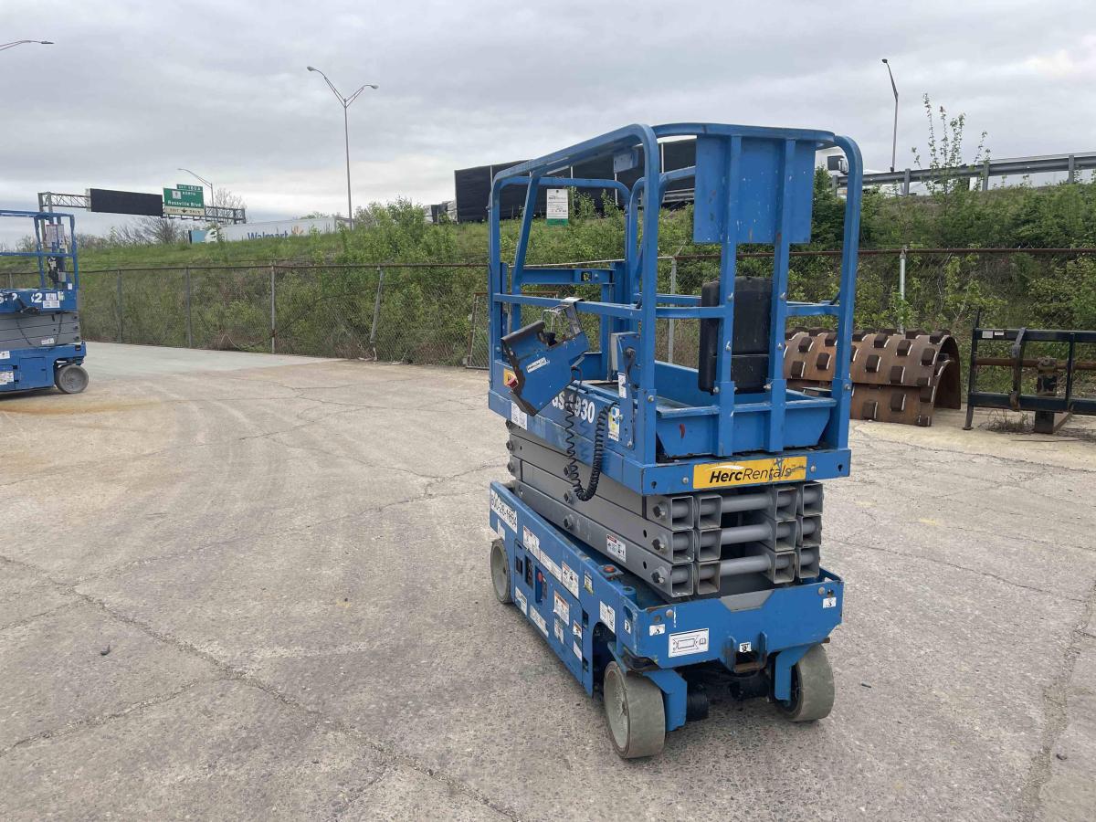 2019 Genie GS-1930