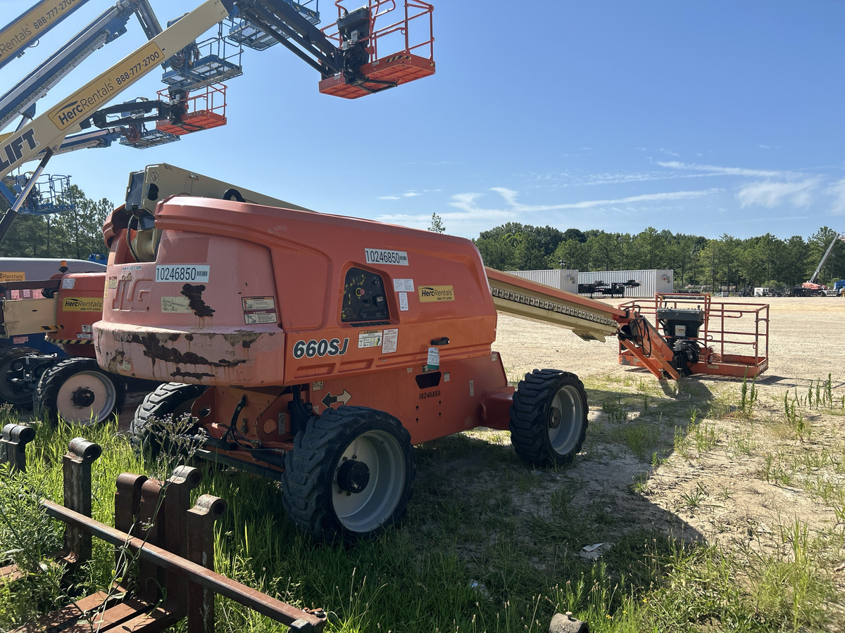 2018 JLG 660SJ-3