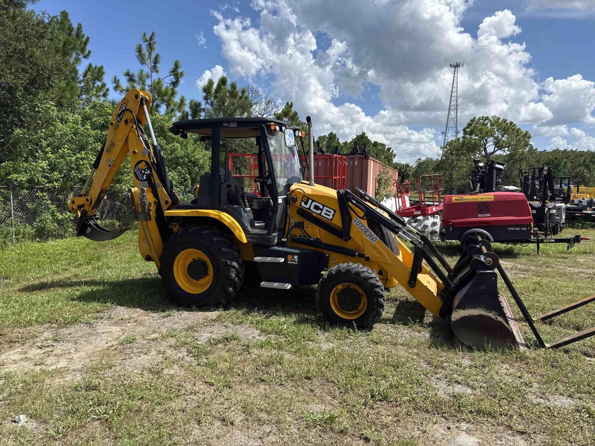2022 JCB 3CX-2