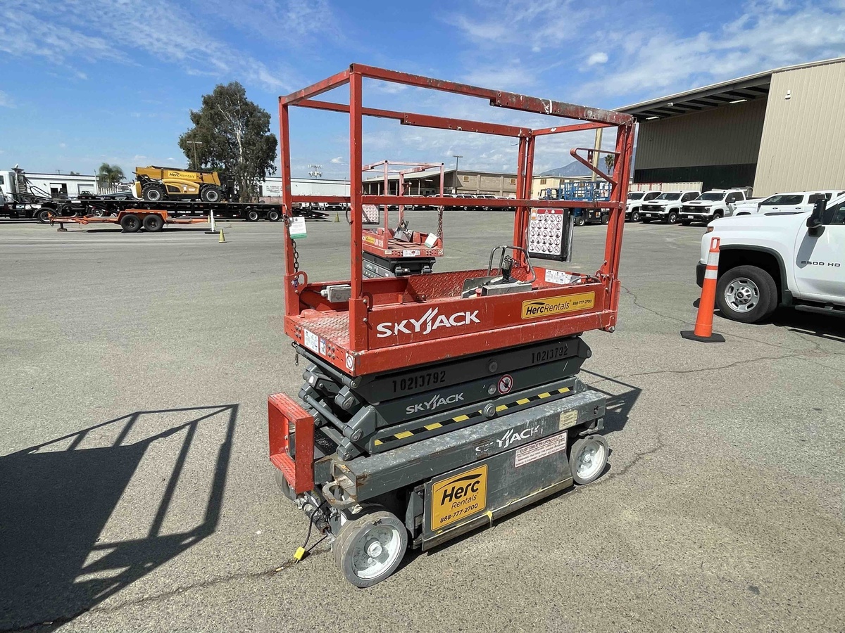 2017 Skyjack SJ3219-4