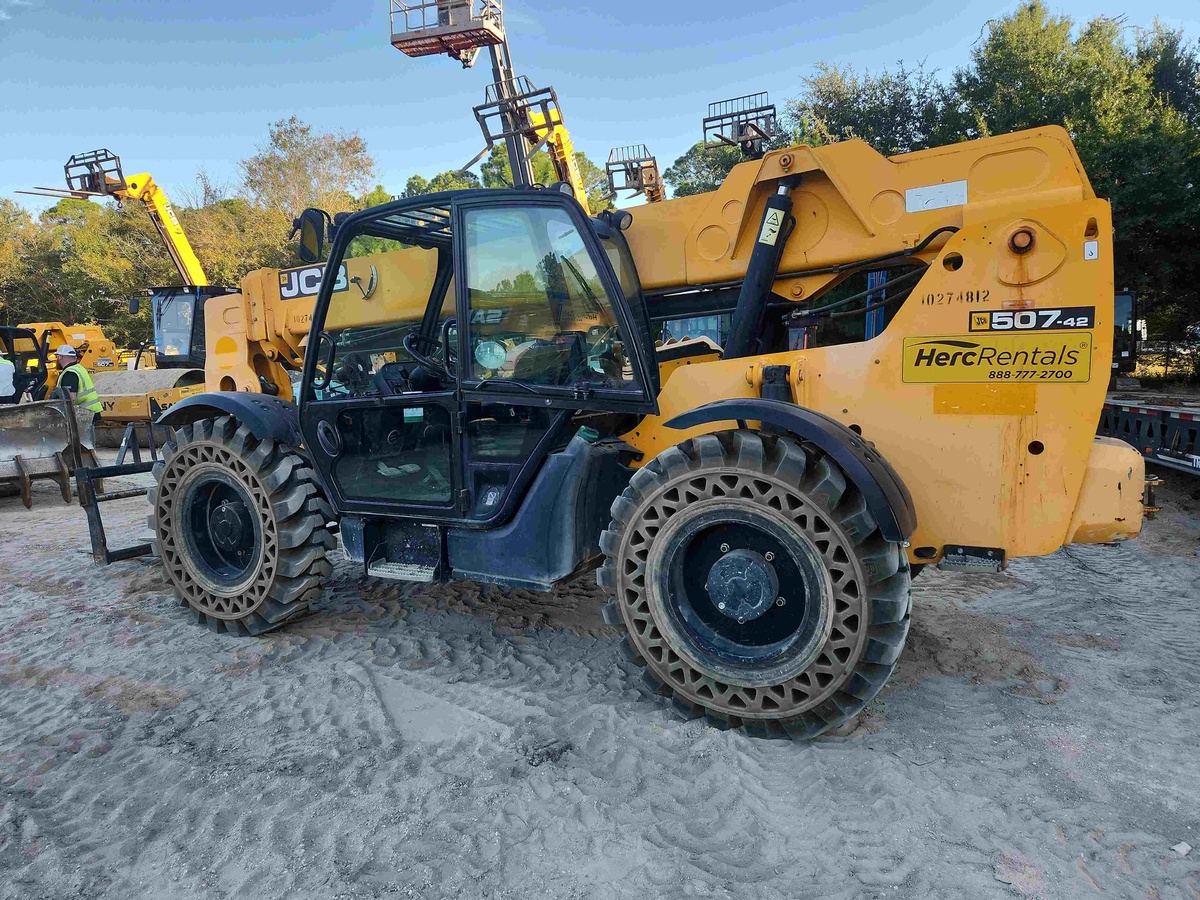 2019 JCB 507-42-3