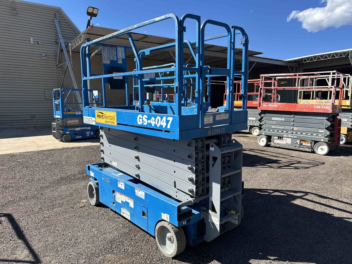 2017 Genie GS-4047-2