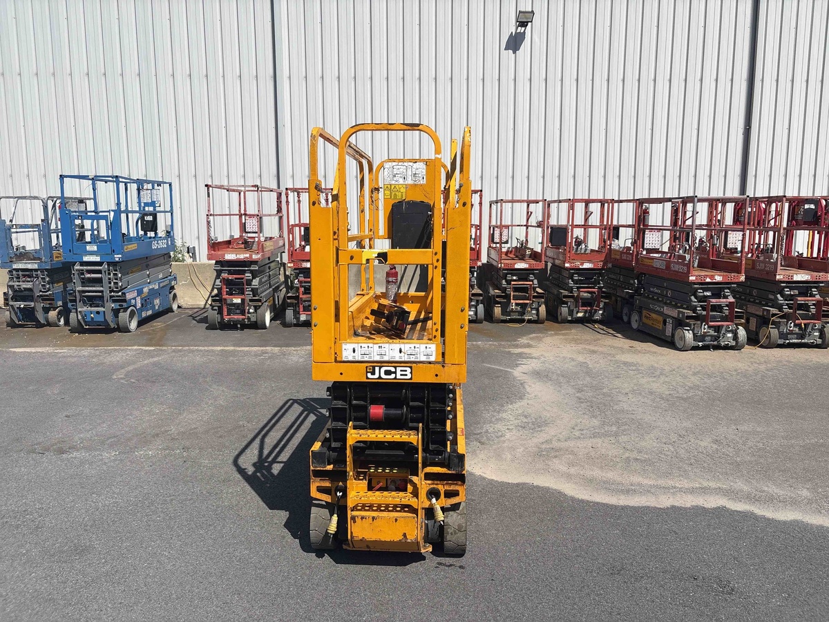 2022 JCB S1930E-4