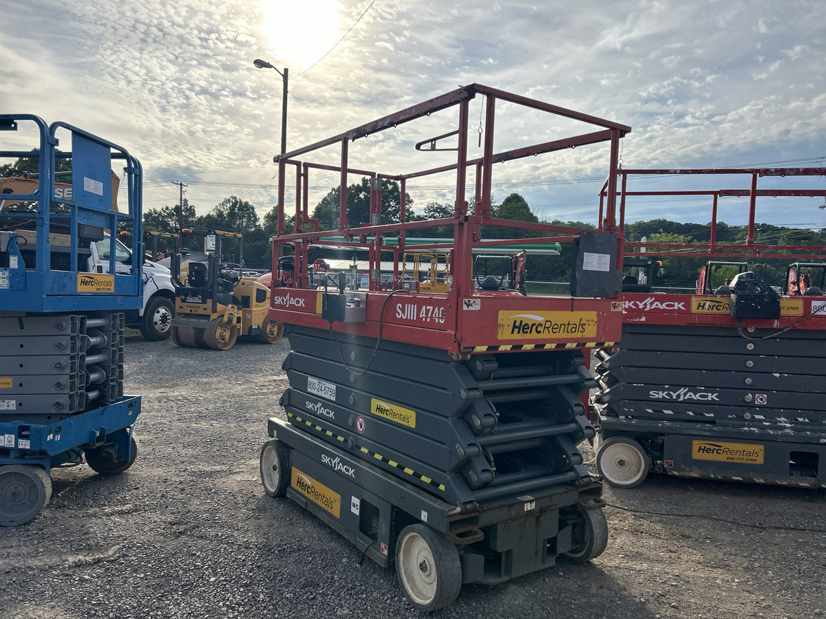2019 Skyjack SJ4740