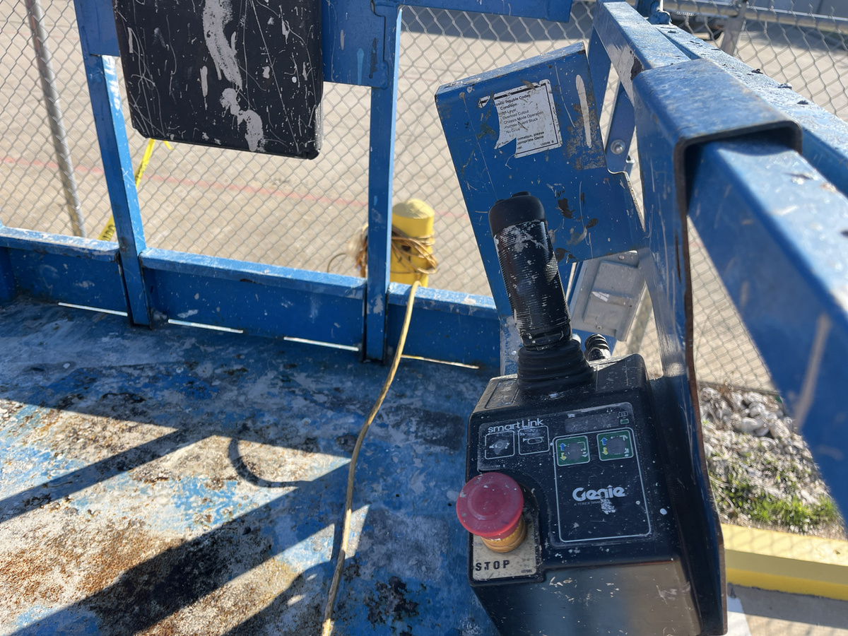 2018 Genie GS-3246-7