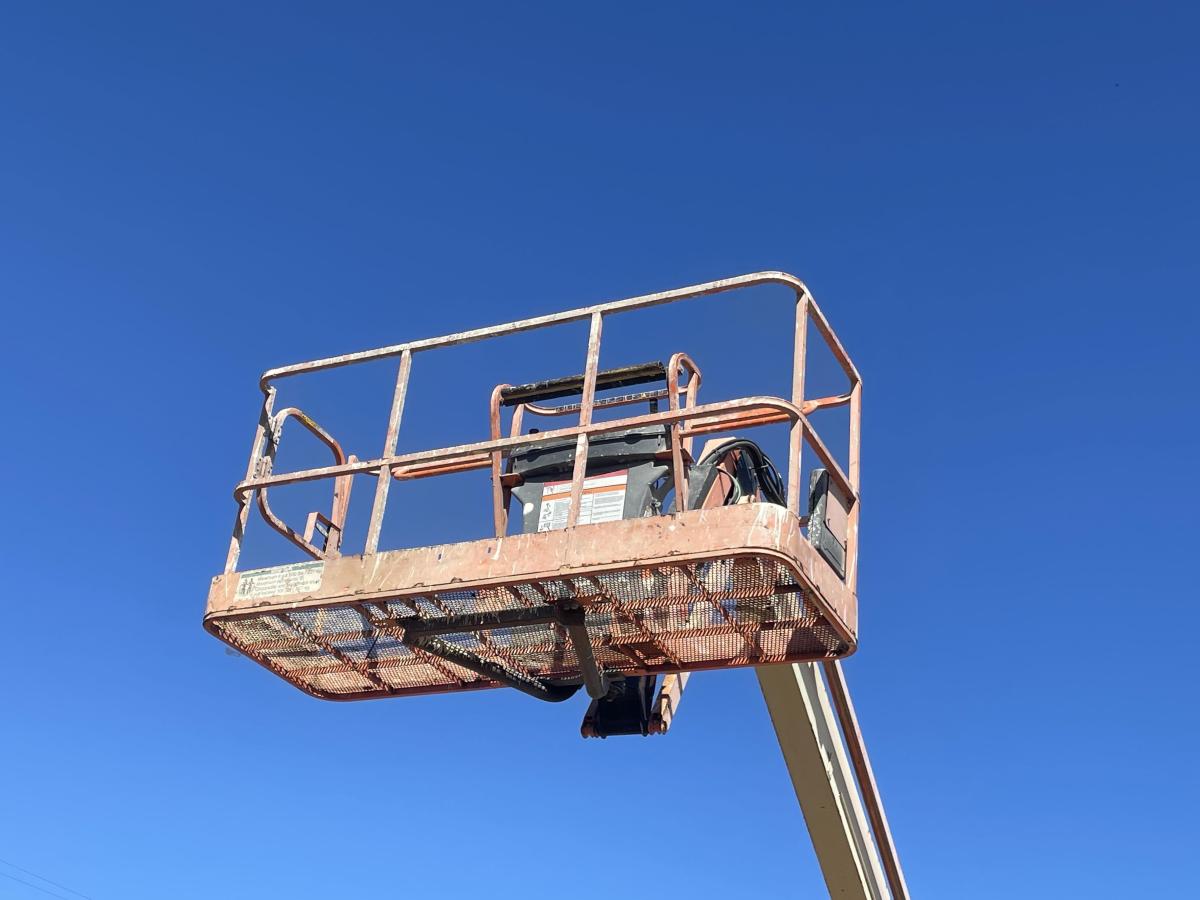 2015 JLG 800AJ