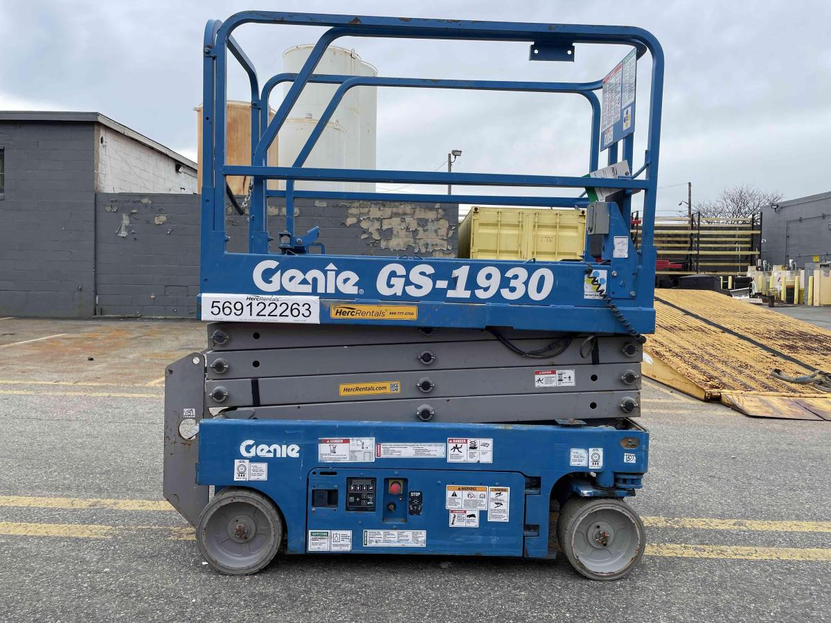 2018 Genie GS-1930