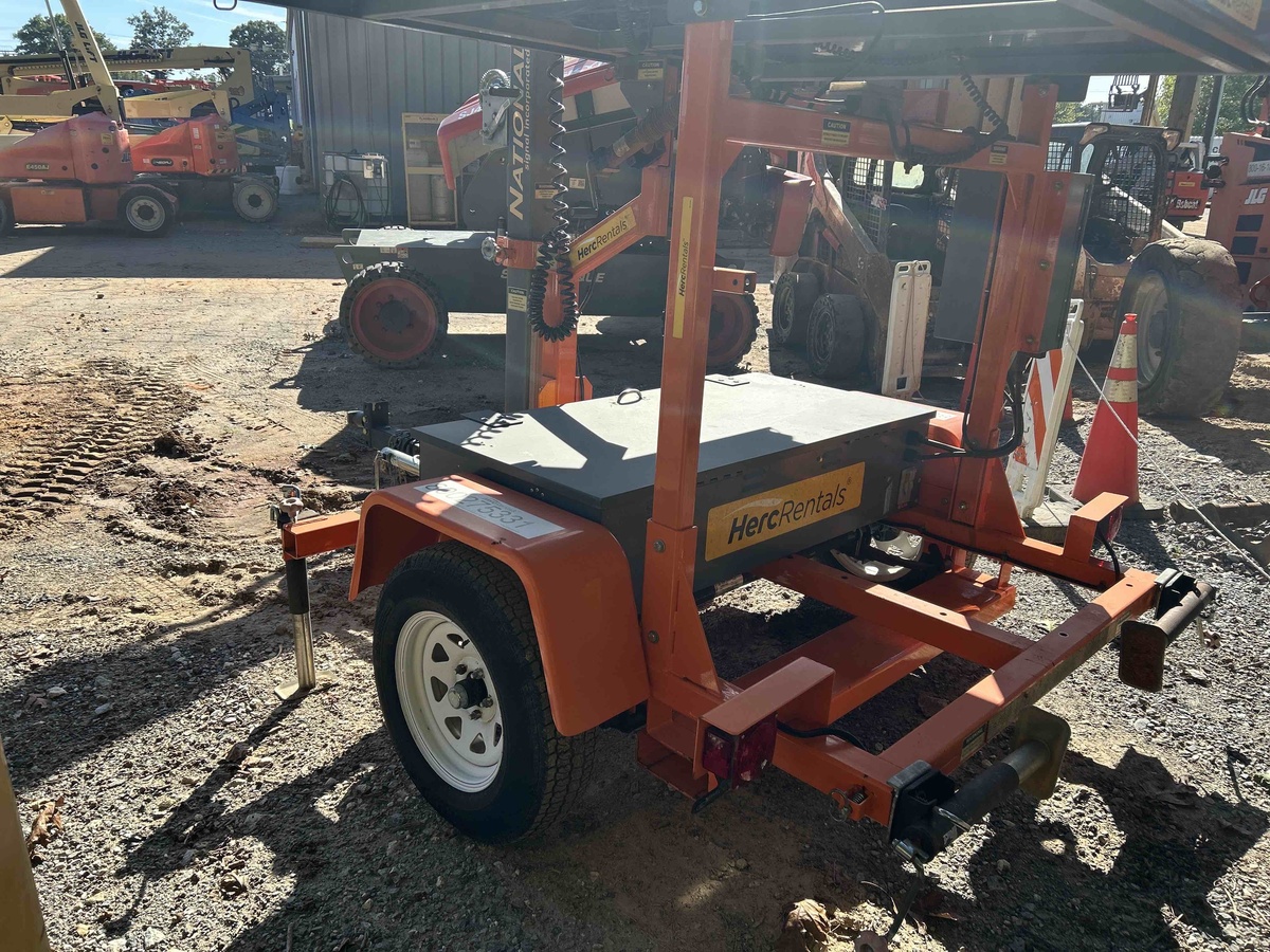 2020 National Signal LTS 160 Solar Light-4