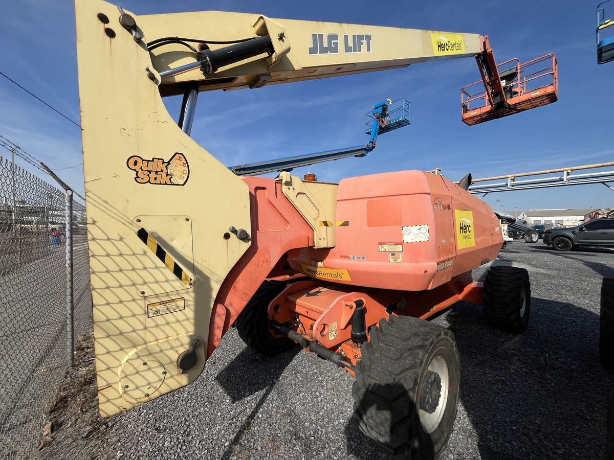 2012 JLG 800AJ-5